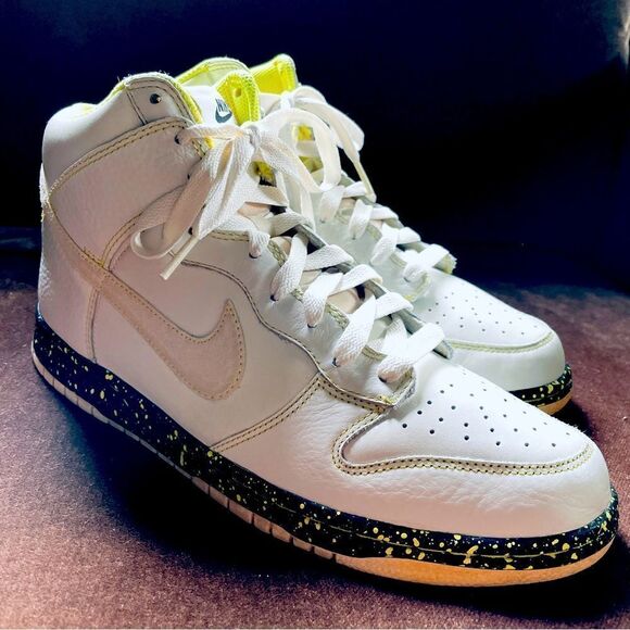 Nike Dunk High Rivalry Pack ‘East’ White Yellow Size 11 US 45 344648-112 2009 - Picture 1 of 13